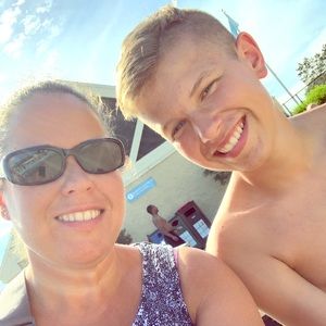 Meet your Posher, Kristin